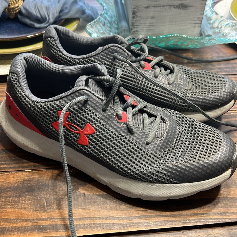 Men’s Under Armour Tennis Shoes